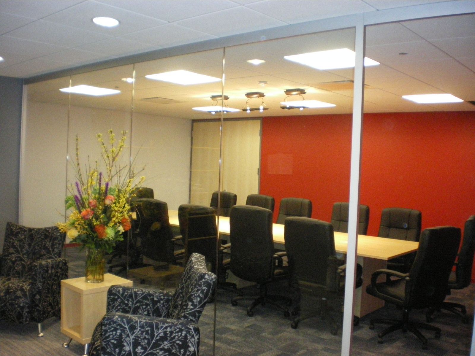 Webb walls Commercial Interior Glass. and Demountable walls . Tempered Glass. Skyler Glass - Conference Room